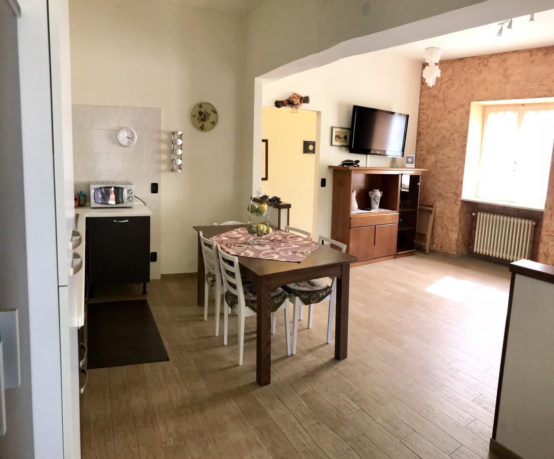 Casa Nicole Apartment Lake Garda ภายนอก รูปภาพ