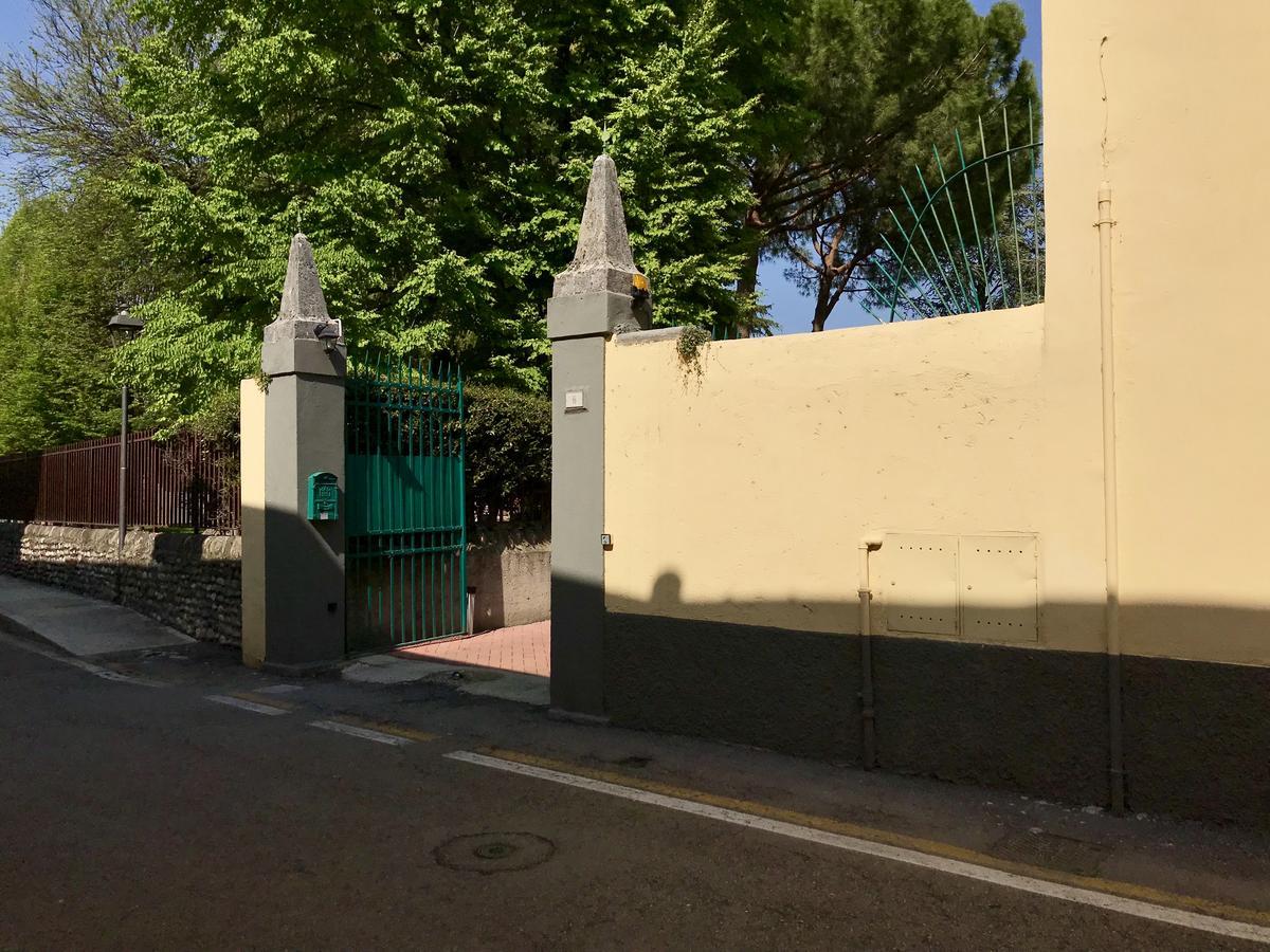 Casa Nicole Apartment Lake Garda ภายนอก รูปภาพ