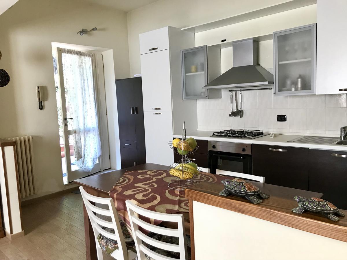 Casa Nicole Apartment Lake Garda ภายนอก รูปภาพ