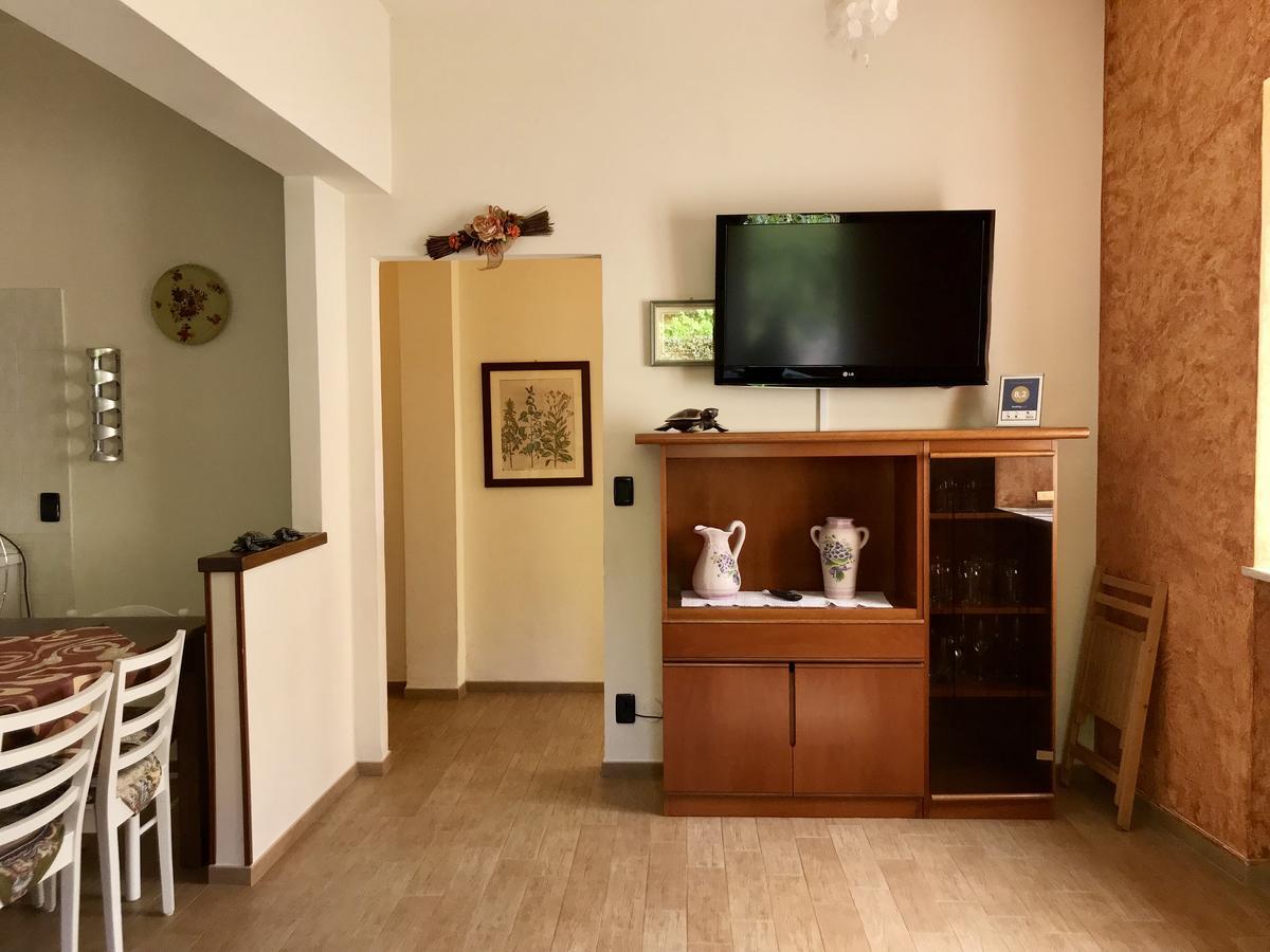 Casa Nicole Apartment Lake Garda ภายนอก รูปภาพ